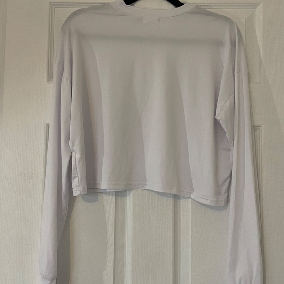 Long Sleeved Crop Top - Picture 3 of 3